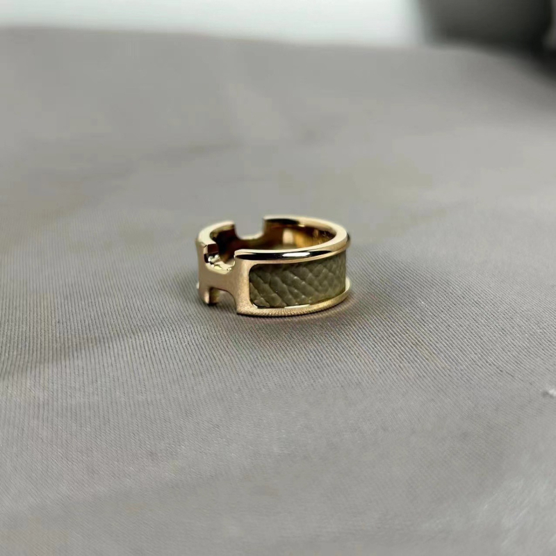 Унисекс пръстен от титановата стомана с покритие 18K розово злато — геометричен стил, пръстен за двойки