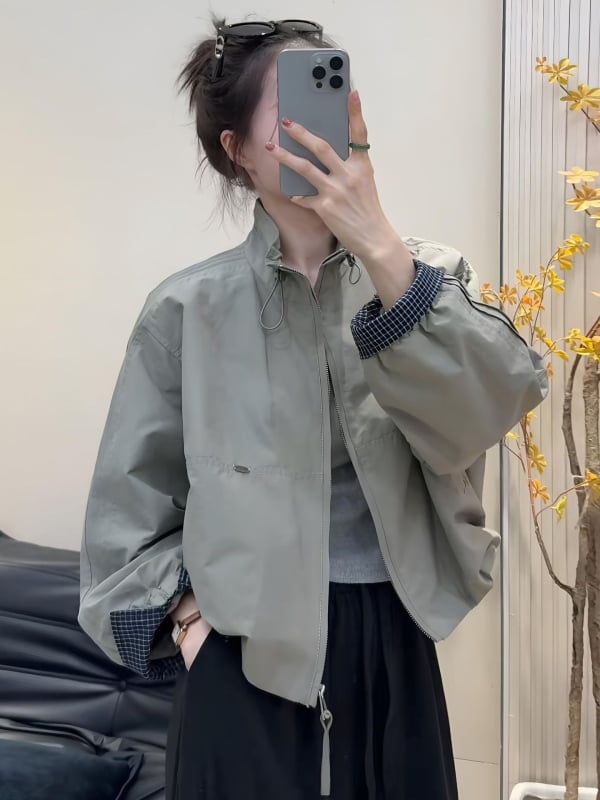 Ženska jakna u korejskom stilu za jesen 2025 – jakna sa stojećim ovratnikom, lagani windbreaker, kratka baseball jakna, casual stil
