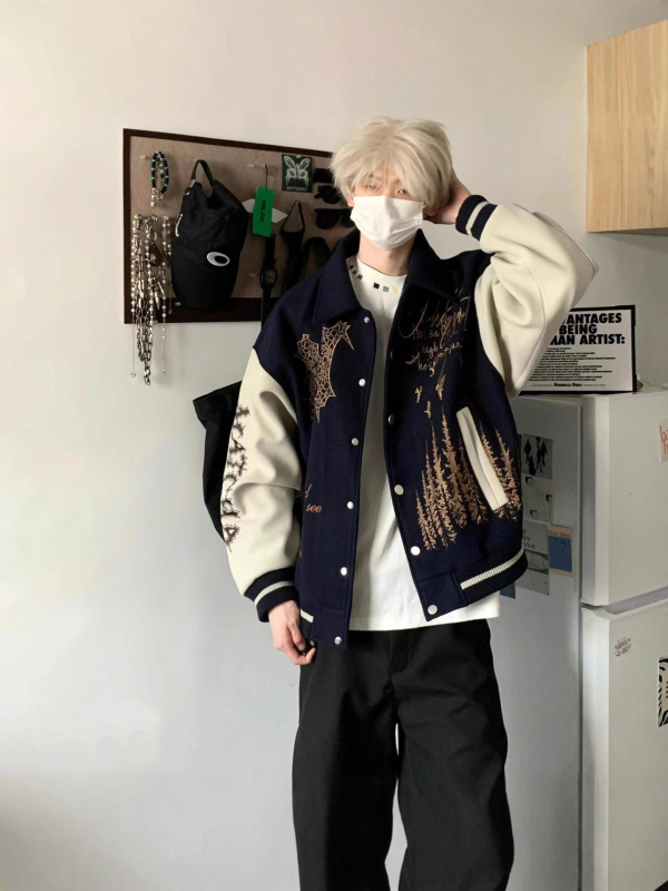 Női lazán szabott, hímzett baseballdzseki amerikai stílusú, retro streetwear tavasz–őszre.