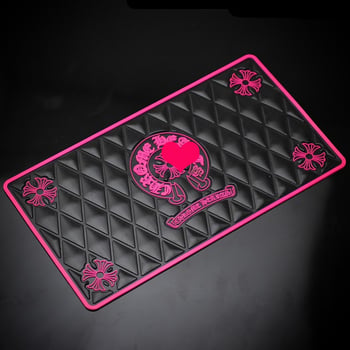 Covoraș anti-alunecare mare pentru mașină, cu design de coroană, pentru telefon și parfum, 30x15 cm