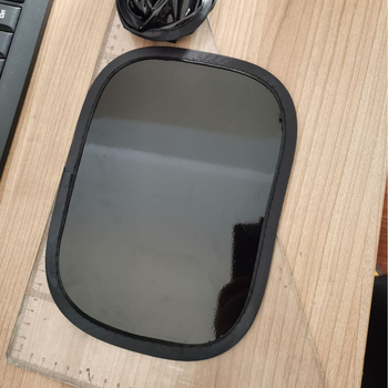 Kisméretű belső autóárnyékoló, fekete anti‑glare matrica oldalsó ablakokra, statikus tapadással