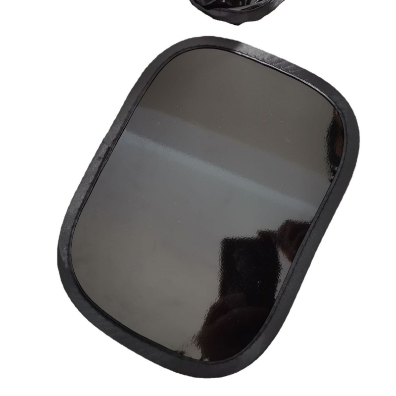 Kisméretű belső autóárnyékoló, fekete anti‑glare matrica oldalsó ablakokra, statikus tapadással
