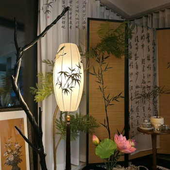 Podna svjetiljka s estetikom Song dinastije, moderni kineski stil, zen inspirirana čajna soba i radna soba, grana oblik lampe s listovima bambusa.