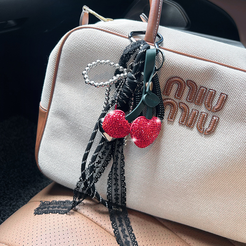Kožni privjesak za ključeve s kristalima u obliku trešnje, pleteni užet – ukras za auto i torbu