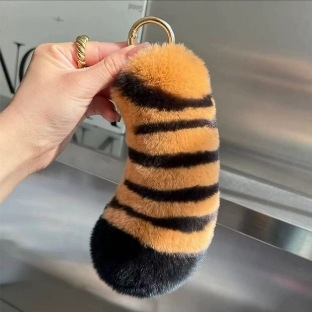 Tiger Tail plišani autoključ s pravim Rex zekom krznom