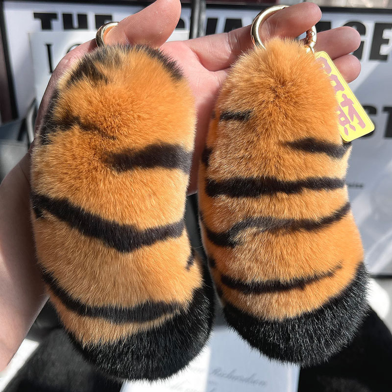 Tiger Tail plišani autoključ s pravim Rex zekom krznom