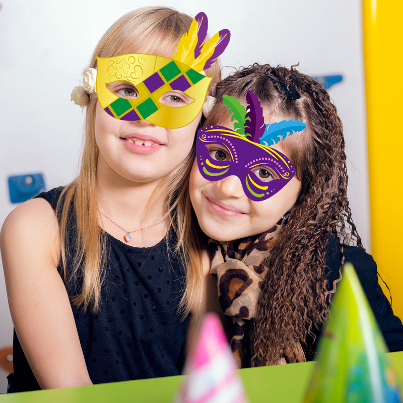 Maska za oči s perjem – dekorativni rekvizit za fotografije Mardi Gras