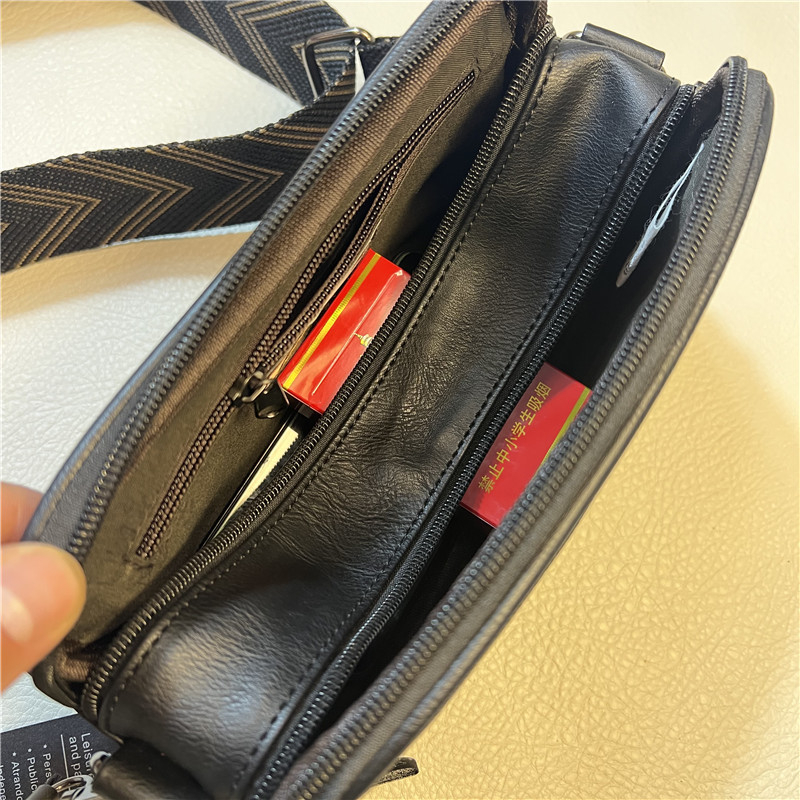 Threebox férfi válltáska színváltó csíkos mintázattal, kompakt crossbody táska poliészterből, vászon béléssel