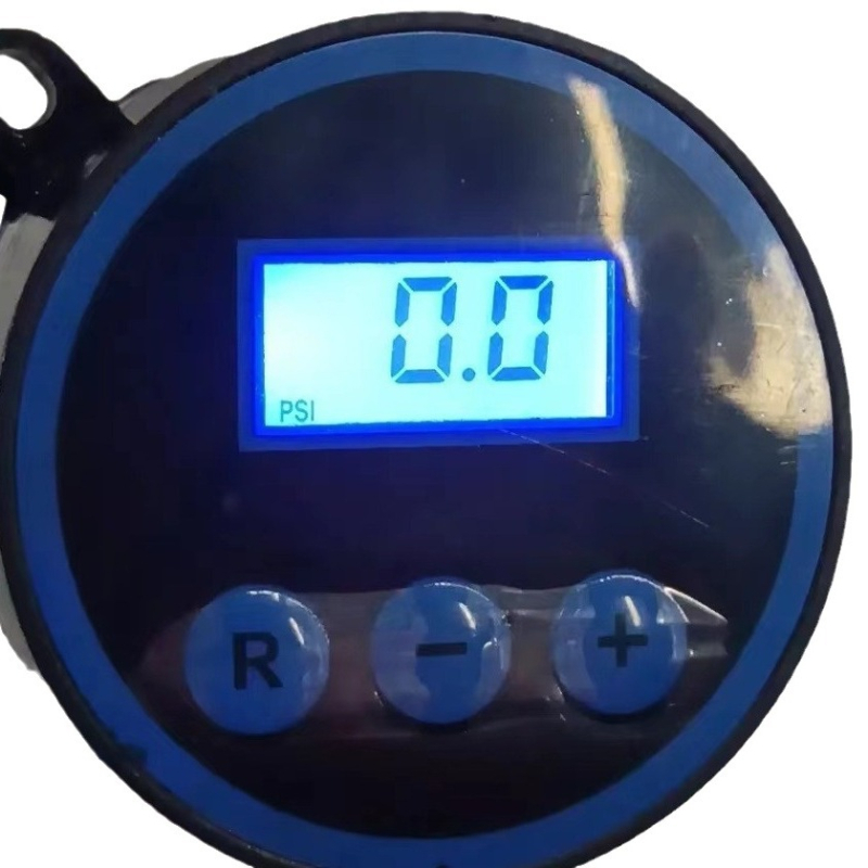 12V auto pumpa za zrak i 7,4V usisavač za automobil s digitalnim mjeračem tlaka u gumama i LED osvjetljenjem