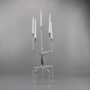 Suport de lumânări din metal cu finisaj electroplacat, design modern minimalist pentru living și birou.