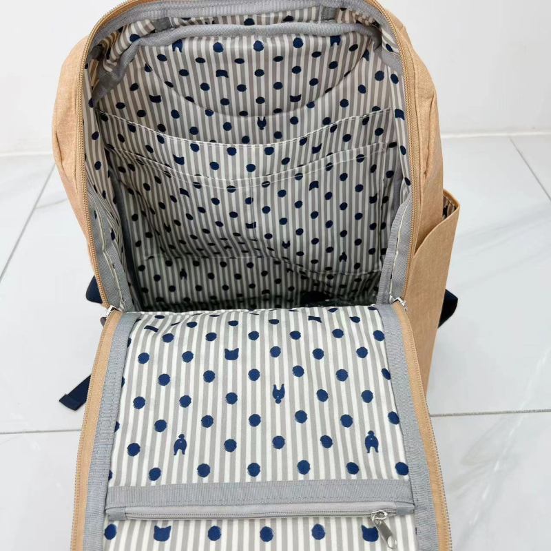 Kusuguru japanski ručno izvezeni ruksak s mačkom i francuskim buldogom, putni i školski ruksak, 20-35 L, pogodan za 12-inčni laptop