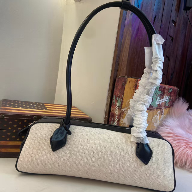 Ženska torba u francuskom stilu od kože s detaljima u obliku kobasice, retro dizajn za svakodnevnu upotrebu