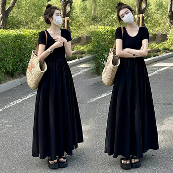Rochie de maternitate de vară în stil Hepburn, mâneci scurte, lungime medie, neagră