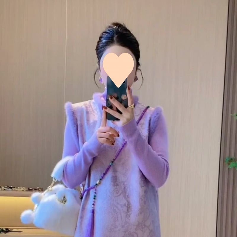 Costum de damă cu fustă pentru toamnă-iarnă, stil inspirat din China, design minimalist cu blocuri de culoare, top tricotat cald și fustă cu mâneci lungi