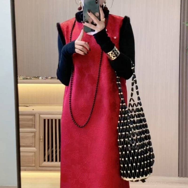 Costum de damă cu fustă pentru toamnă-iarnă, stil inspirat din China, design minimalist cu blocuri de culoare, top tricotat cald și fustă cu mâneci lungi