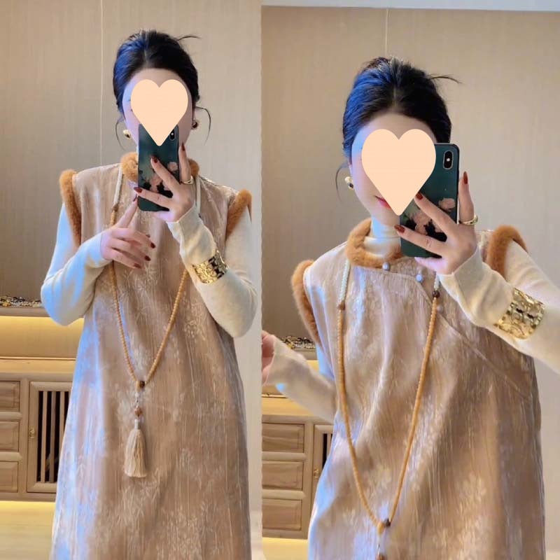 Costum de damă cu fustă pentru toamnă-iarnă, stil inspirat din China, design minimalist cu blocuri de culoare, top tricotat cald și fustă cu mâneci lungi