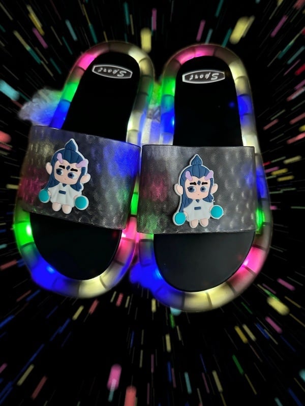 Svetleće dječje japanke s Nezha motivom, unisex, ljeto