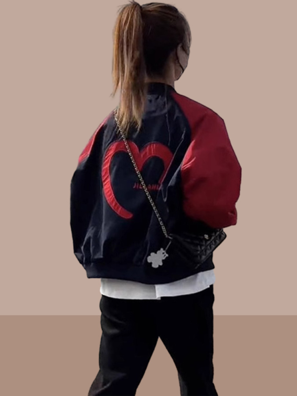 Jakna za proljeće i jesen za sitnu figuru, s patch-ovima srca, casual sportski stil