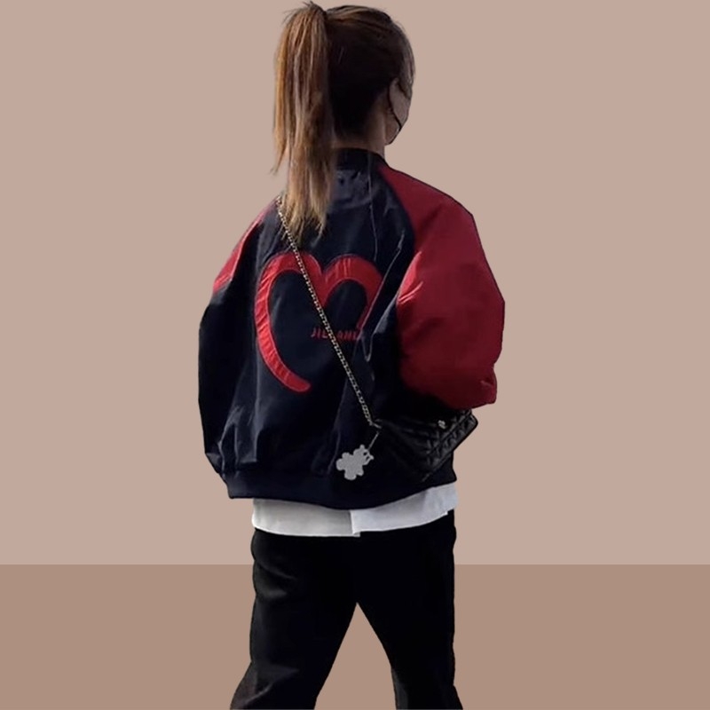 Jakna za proljeće i jesen za sitnu figuru, s patch-ovima srca, casual sportski stil