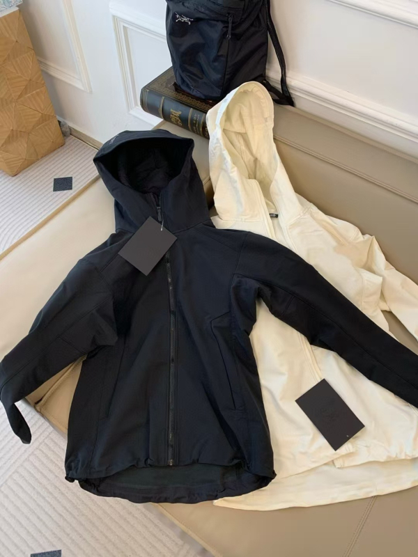 Gamma sorozat Softshell dzseki, Slim-Fit, madárhímzéssel és betűk hímzésével, kapucnival