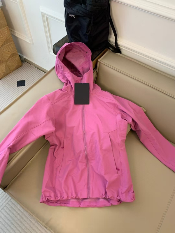 Gamma sorozat Softshell dzseki, Slim-Fit, madárhímzéssel és betűk hímzésével, kapucnival