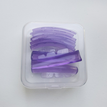 Set autoadeziv nou: 5 perechi de tampoane zimțate pentru permul de gene, tampoane din silicon cu keratină și gel