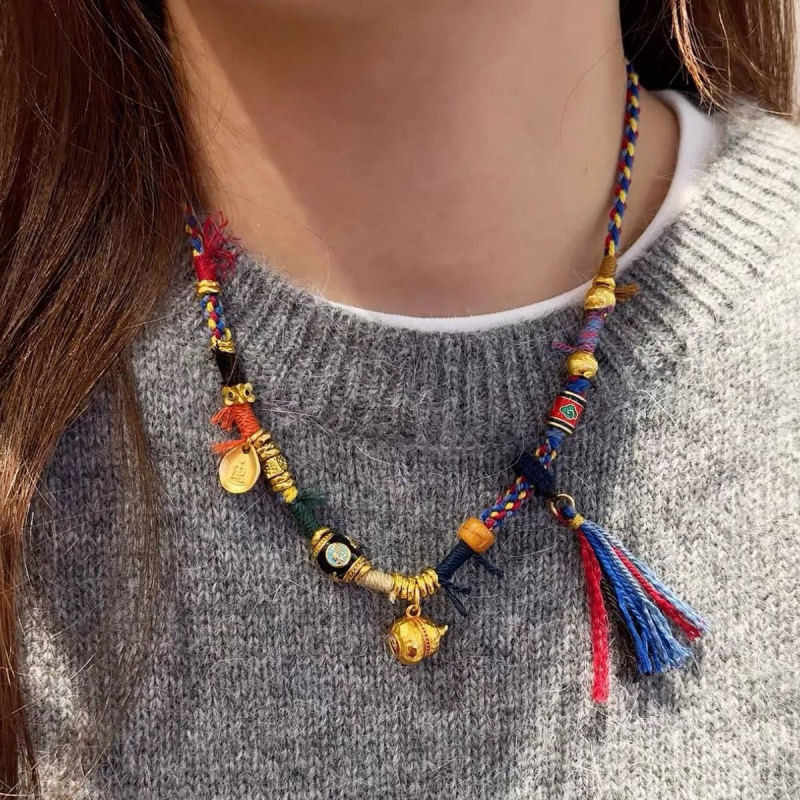 Nakit u tibetanskom stilu s Žutim Bogom bogatstva i kalabášem, višestruko blago, ručna izrada, višebojna pletena užad za pulover, vintage etno stil