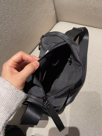 Nova casual crossbody torba s velikim kapacitetom, cilindričnog oblika, od Oxford platna