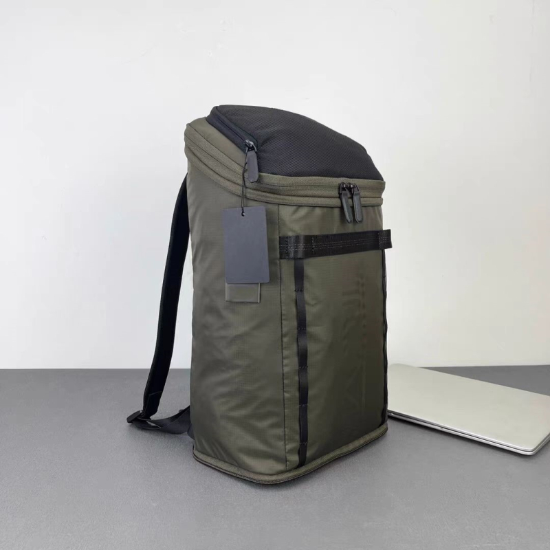 Sklopivi najlonski ruksak, lagan, unisex, za slobodno vrijeme, kapacitet do 20 L, prostor za 12-inčni laptop, gradski stil.