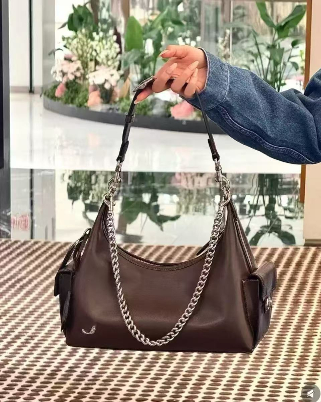 C Brand Pocket Juliet retro lančana torba za rame - crossbody carryall za žene