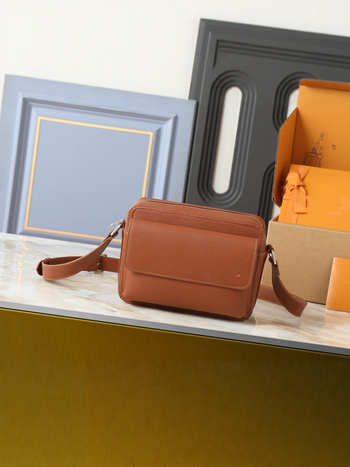 2025 Muška kožna crossbody torba - vodootporna, ultralagana, zaštita od krađe, za svakodnevnu upotrebu