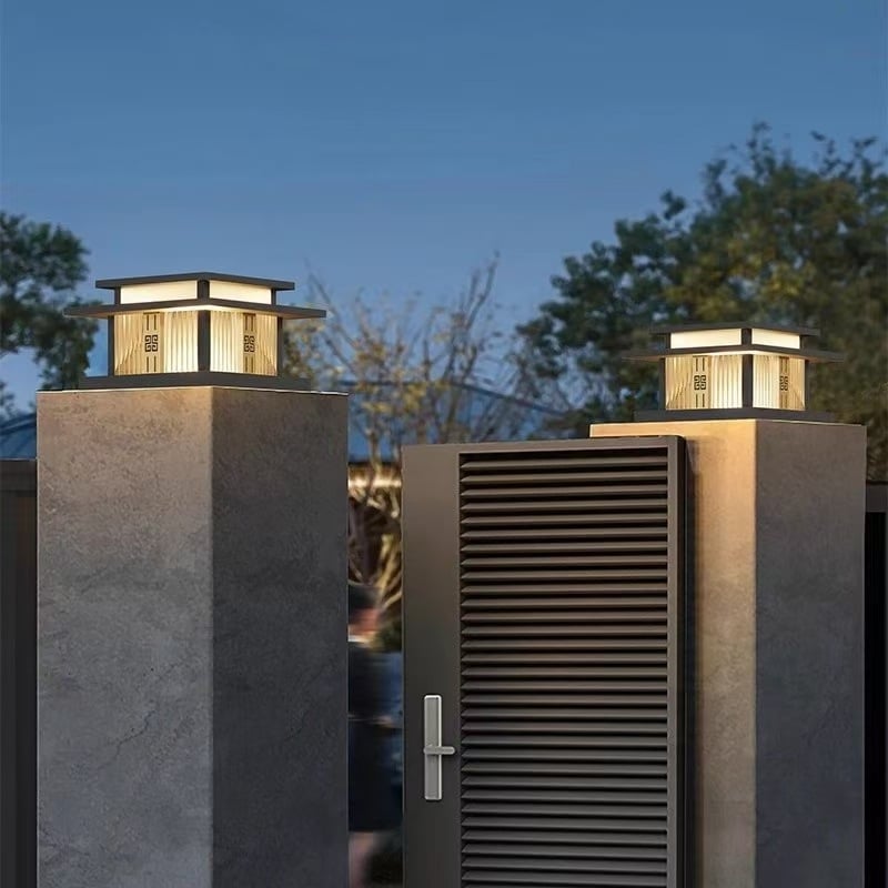 Solarna LED stupna svjetiljka za vanjske kapije i ogradu – nehrđajući čelik, IP55, Novi kineski stil