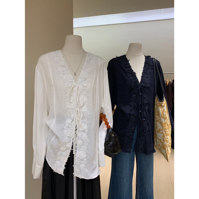 Bluza s V izrezom i šnirkama, dugi rukavi, 3D vez i čipka, širokog kroja, pamuk-linen materijal, francuski stil