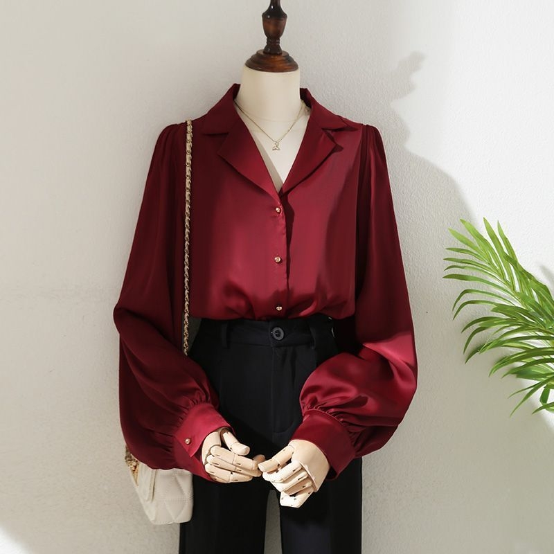 Francuska retro crvena košulja s ovratnikom u stilu sakoa, satenski materijal, dugi rukavi, za žene