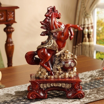 Ručno obojena figura konja od smole za Feng Shui bogatstvo – dekor za dom i ured
