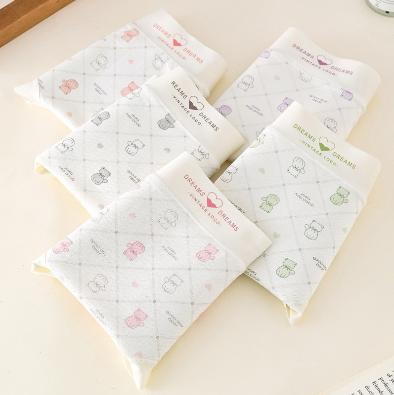 Ženske gaćice od modalnog materijala, srednji struk, prozračan jacquard s cvjetnim uzorkom