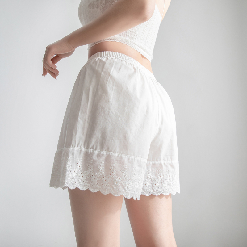 26 de pantaloni scurți de vară din bumbac, cu dantelă la tiv, pentru femei, șorturi de siguranță, croială lejeră în stil JK, potrivite pentru purtare afară, albe