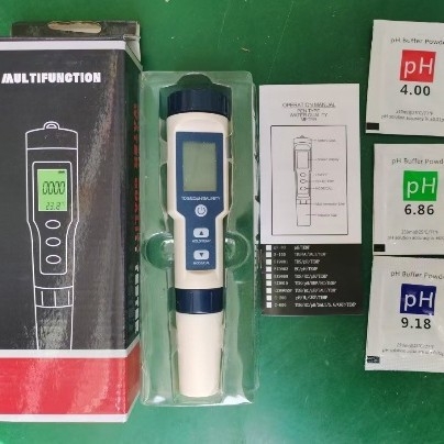 Prijenosni analizator kvalitete vode – 5 u 1: EC vodljivost, TDS, pH, kiselost, slanost