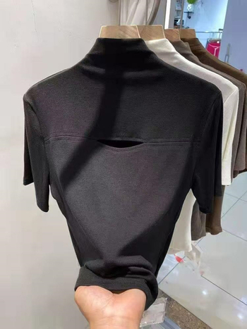 Ženski T-shirt s polu-visokim ovratnikom i prorezanim uzorkom, uski kroj, pamuk, 3/4 rukava