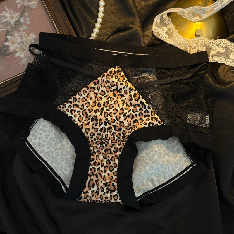 Francuski stil ženske satenske gaćice s čipkastim leopard printom i proreznim dizajnom, udoban visoki struk