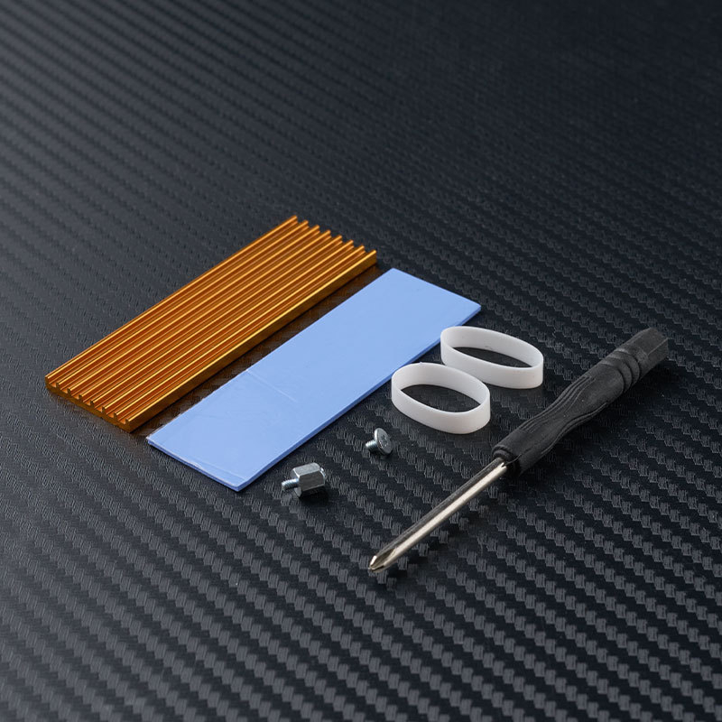 Алуминиев охладител за M.2 NVMe SSD 2280 с термопаста и винтове
