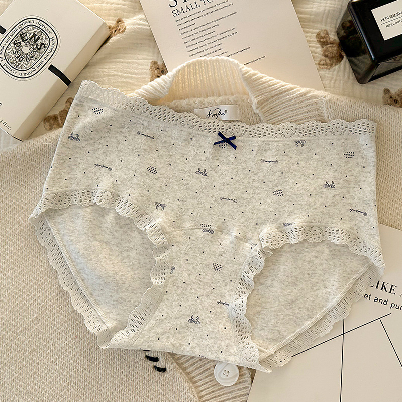 Ženske gaćice od pamuka, antibakterijske, retro školski stil, s produženim preponim dijelom i čipkastim rubom, plus veličina