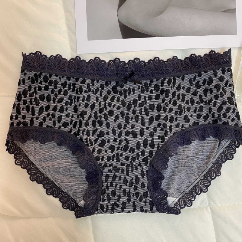 Ženske gaćice s leopard uzorkom od modalnog materijala, lagane, visoke elastičnosti, čipka, prozračne, srednje visine struka, bešavne, antibakterijske