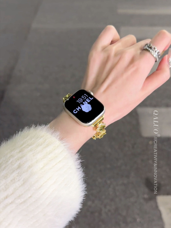 Metalni kaiš za Apple Watch s dijamantima i ukrasima u obliku četverolistne djeteline, kompatibilan s S9/S10