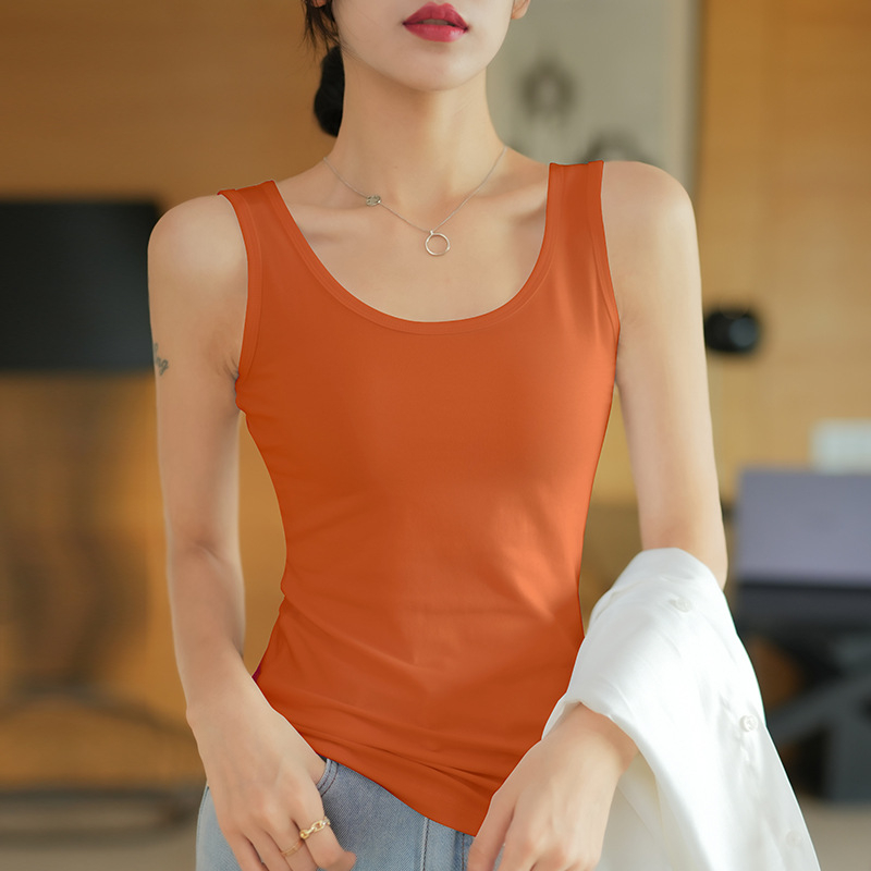 Дамски бял памучен потник за лято, Slim fit, U-образно деколте, с красив гръб, подходящ както за външно носене, така и като базов топ.