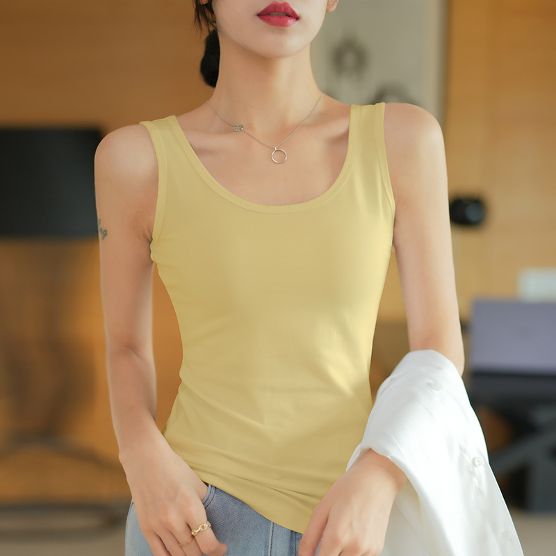 Дамски бял памучен потник за лято, Slim fit, U-образно деколте, с красив гръб, подходящ както за външно носене, така и като базов топ.