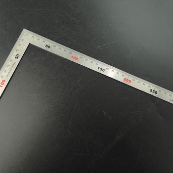 Tiandong nehrđajući čelični kvadratni ravnalo, 90° kut, dimenzije 150 mm × 300 mm
