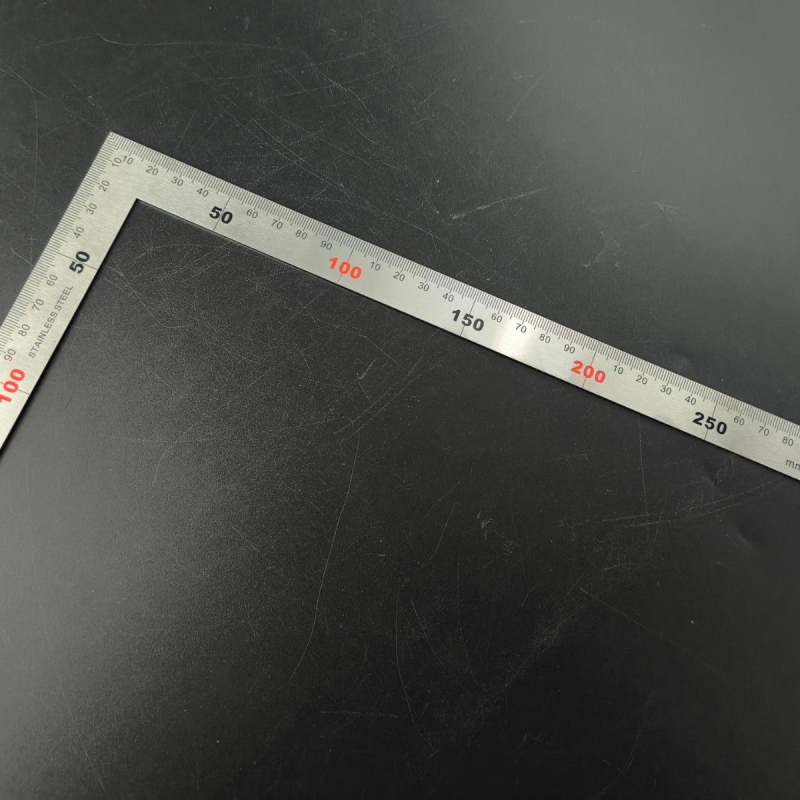 Tiandong nehrđajući čelični kvadratni ravnalo, 90° kut, dimenzije 150 mm × 300 mm