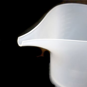 Plastična mjernica 1000 ml sa skalom, dugim izljevom, za izradu sapuna