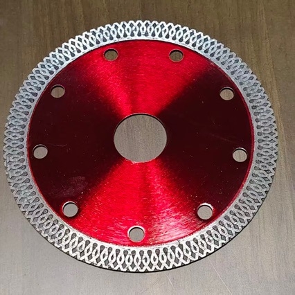 Dijamantni disk za rezanje pločica i mermera, mrežasti valoviti disk za kutnu brusilicu, rez keramike bez ljuštenja rubova